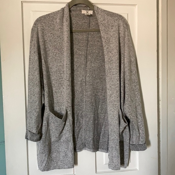 — Small Gray Amelia James Cardigan with Pockets - Picture 1 of 5